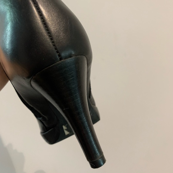 Y2K Leather Heeled Boots, Zip Closure, rounded toe - Picture 9 of 15